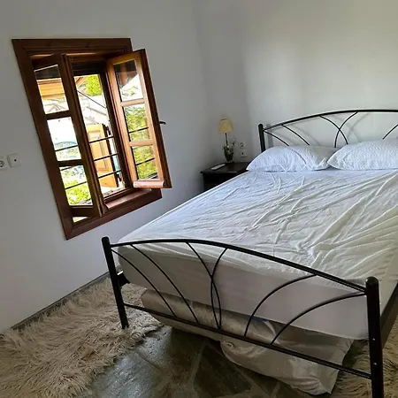 Feriehus Peaceful Escape In Vizítsa