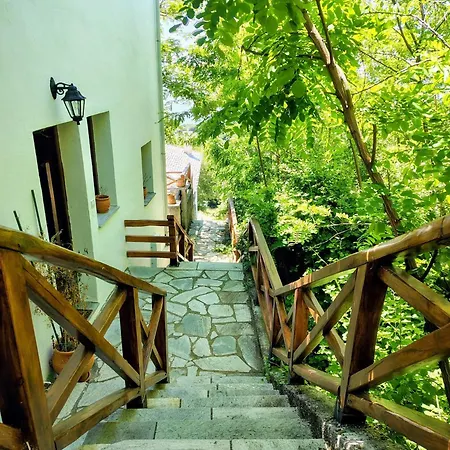 Peaceful Escape In Vakantiehuis *